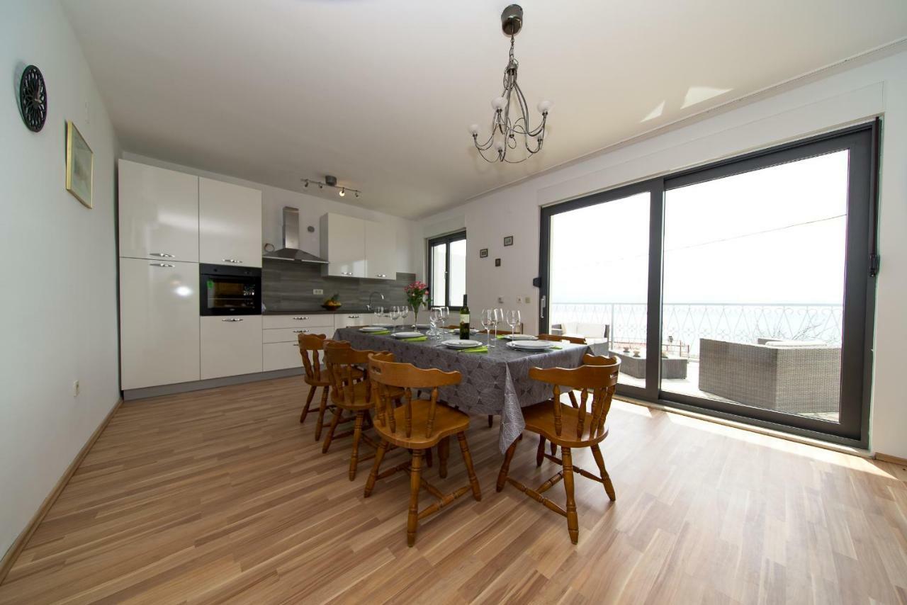 Apartments L&L 두기라트 외부 사진
