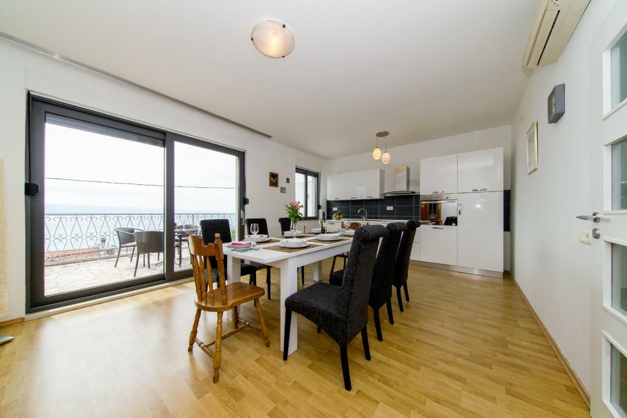 Apartments L&L 두기라트 외부 사진