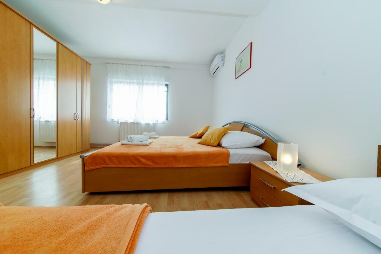 Apartments L&L 두기라트 외부 사진