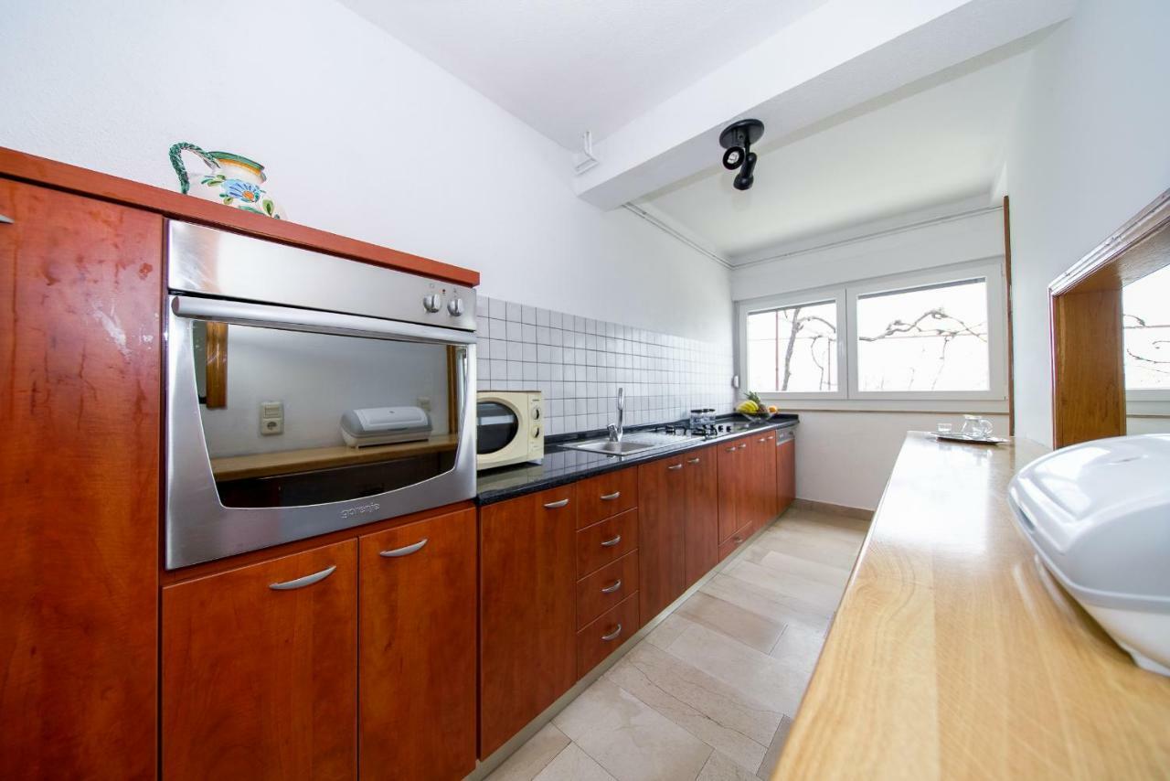 Apartments L&L 두기라트 외부 사진